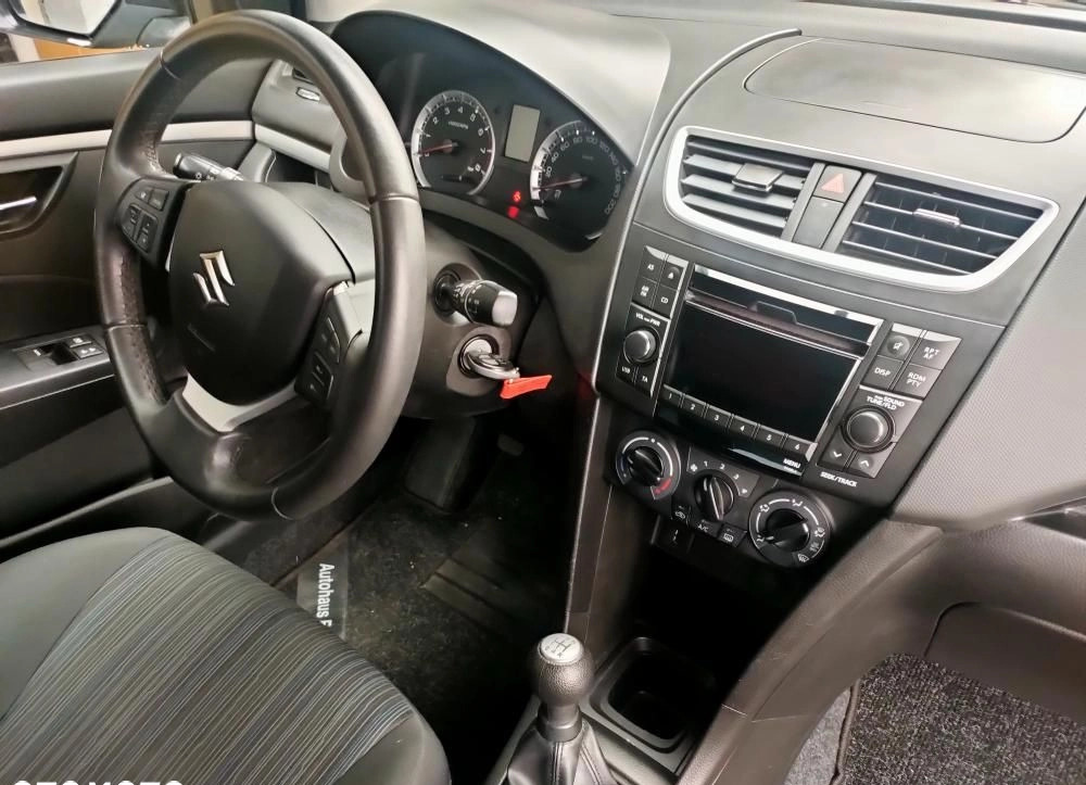 Suzuki Swift cena 28500 przebieg: 139000, rok produkcji 2015 z Kostrzyn małe 56